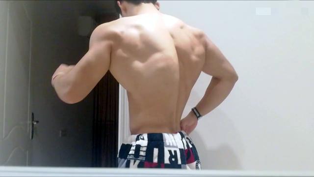 饮食▲徒手健身,到底能不能练大?