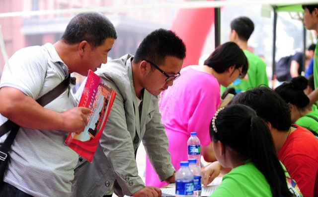 高校|教育部发布通知，高校新生欲哭无泪，家长：为什么不早点落实！