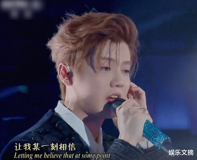 鹿晗|30岁鹿晗在中秋晚会献唱，央视镜头下状态真实，谁留意歌词？