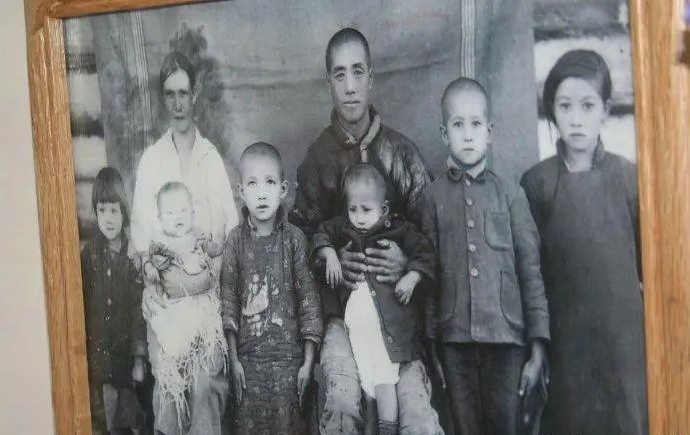 100年前，一群老外逃難來到中國，後代自豪地說：我是中國人-圖5