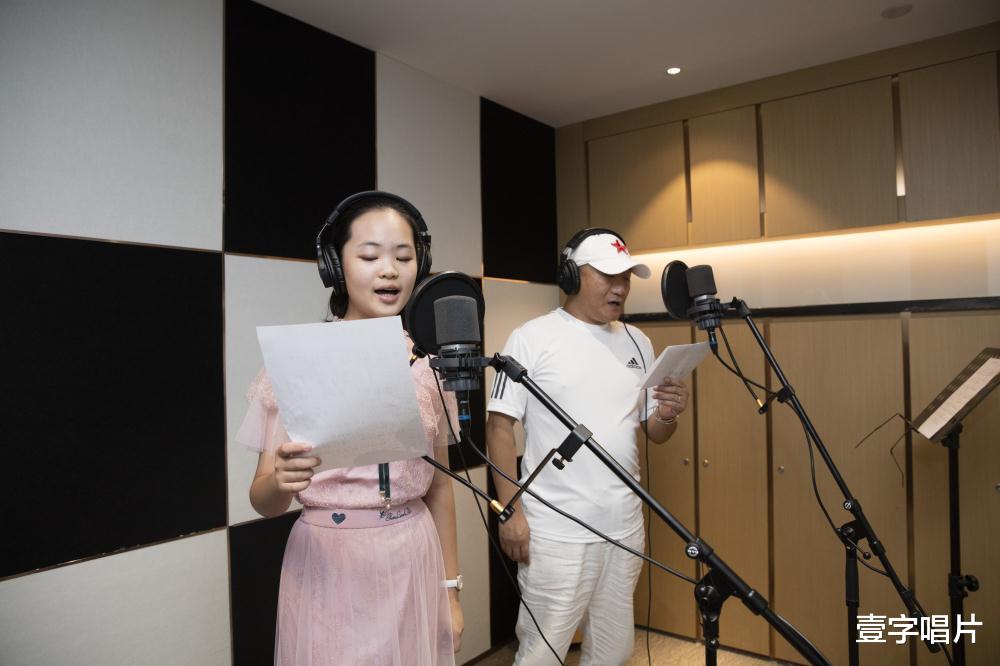 谢言|著名歌手 谢东 谢言 同唱拜年歌