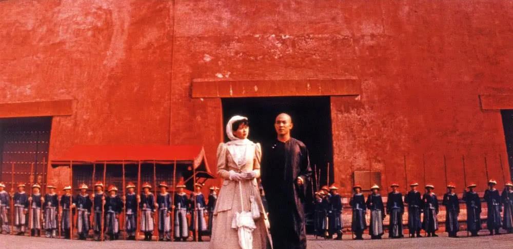 #李连杰#1993被誉为“李连杰年”，他总票房狂收7.1亿，成龙星爷都不及他