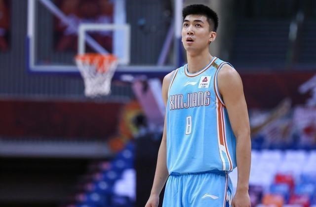 「新疆男篮」疯了!新疆最强锋线新星打爆八一,他或比阿不都沙拉木更强?