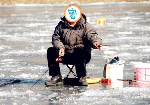 ：《钓鱼》一篇关于去世外公的回忆，也是我对于外公为数不多的记忆