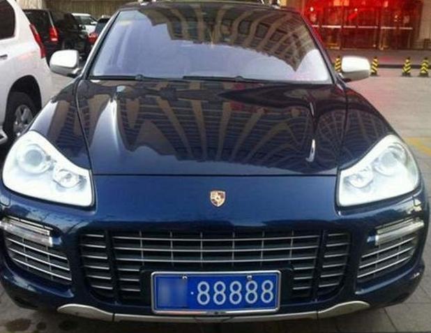 摇号■摇号选到“8888”车牌，司机直接不要，车管所：你是个聪明人