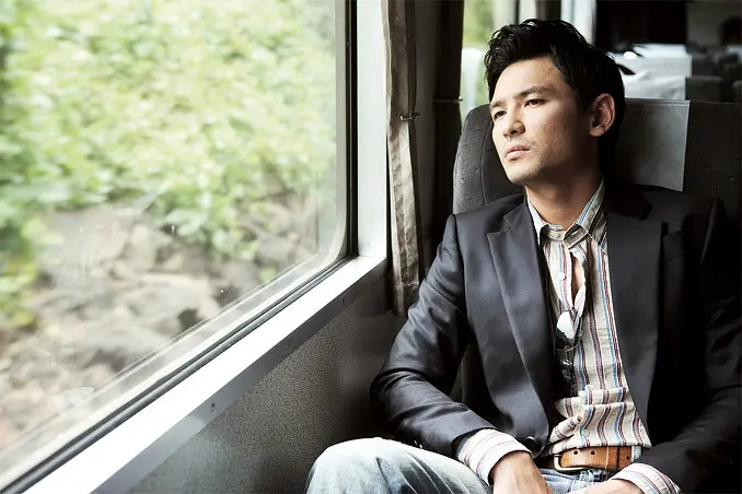 河正宇■韩国中生代演员两大“翘楚”：河正宇和黄政民谁的实力更胜一筹？