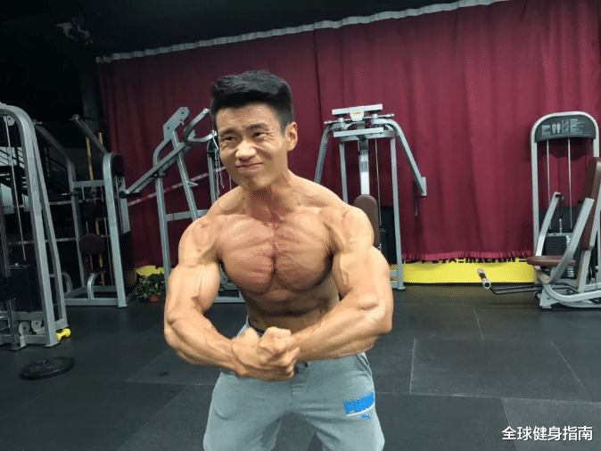 健身|20万网友舔屏的肌肉男神：这身材真的太野了！