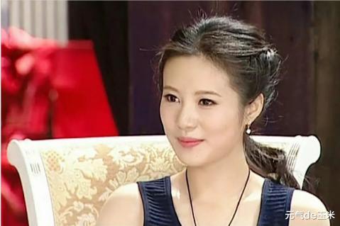 邬靖靖|邬靖靖：出道就被姑父捧红，如今姑父改捧娇妻，她沦落演网剧为生