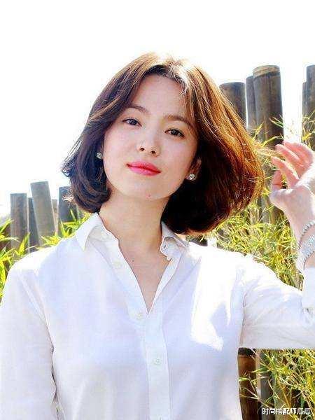 发型|?不管你是什么脸型,也不要留这5种发型,真的超显老!