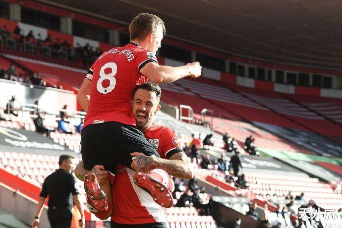 英超|0-2爆大冷！英超领头羊轰然倒塌，68-0的一座大山压死安切洛蒂