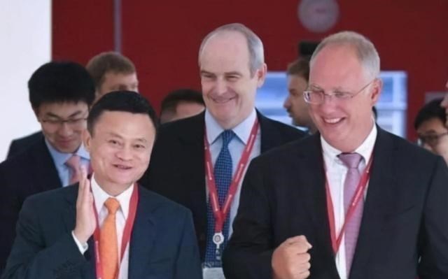 马云|马云问董明珠：你看得上我这样的吗？听听她的回答，情商太高了