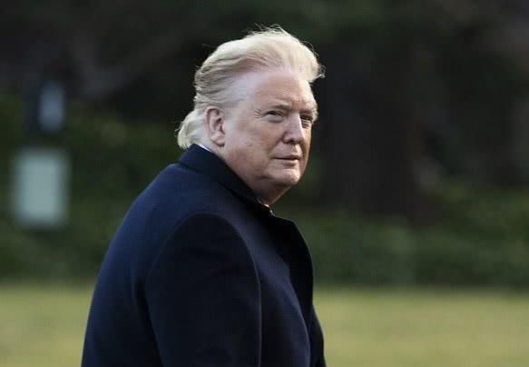 『奥斯卡』特朗普白眼圈是因为美黑喷雾,私下坚持自己化妆? ? 奥斯卡影后模仿精髓