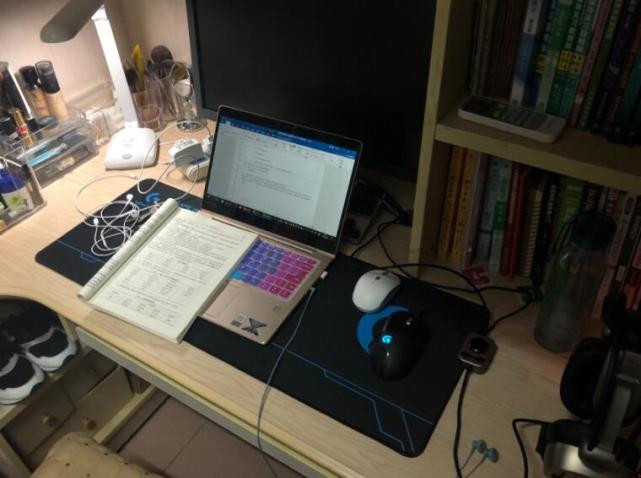 包宏芳|大学生开学，到底要不要买电脑带去学校？学长告诉你答案