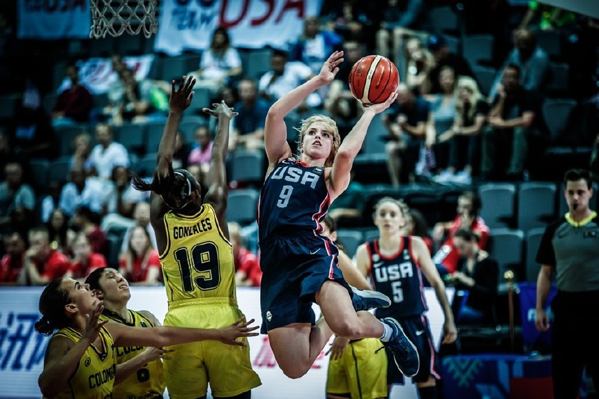 美国队|单场46+15+13+10，美国女高中生爆红，关键是颜值还高