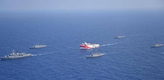 土耳其|南部海域传出巨响，窗户纸彻底捅破，6国战舰齐聚战争或难以避免