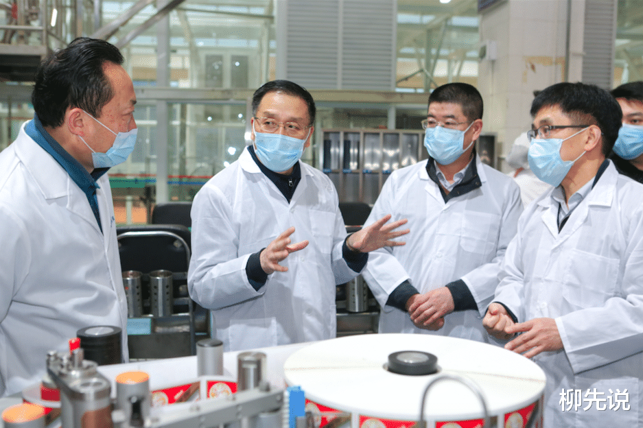 #市值#1天赚1个亿，中国首个奢侈品悄然诞生，市值一度追赶上LV母公司