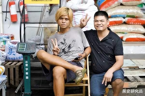 「罗志祥」“南宁罗志祥”无辜躺枪，直播被粉丝骂到不敢出门，损失百万