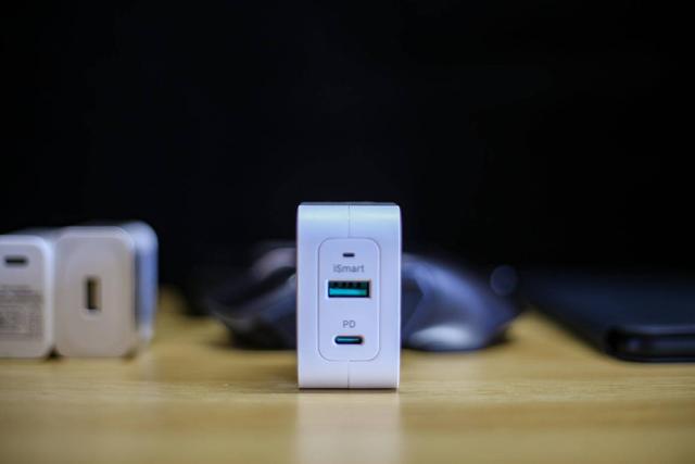 笔记本|RAVPower 65W充电头，有A有C更好携带