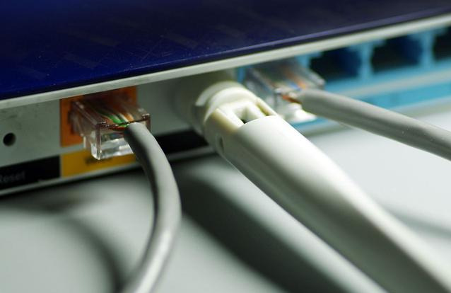 路由器|路由器旁边不要放这三样东西,否则百兆宽带也变“龟速”