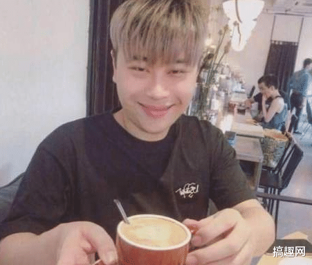 斗鱼：斗鱼辟谣，那个男人不会回归，网友：好了，棺材板可以盖上了