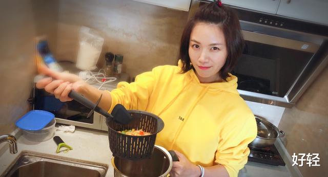 曹曦文|“撞脸”刘涛的曹曦文，2个月瘦28斤又撞脸王菲，瘦身秘诀超实用