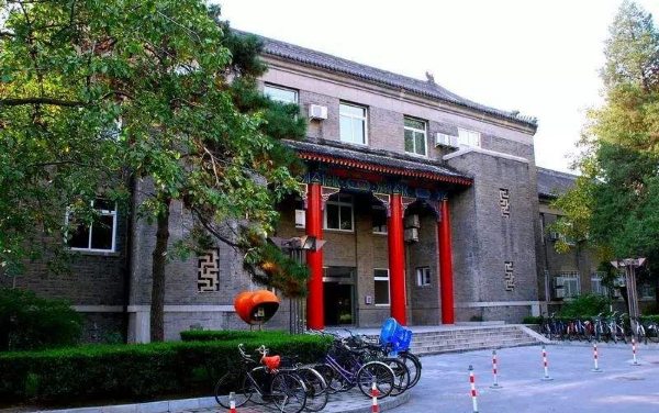 【清华大学】最小的985，面积只有清华大学的1/10，但校内学生颜值都很高！