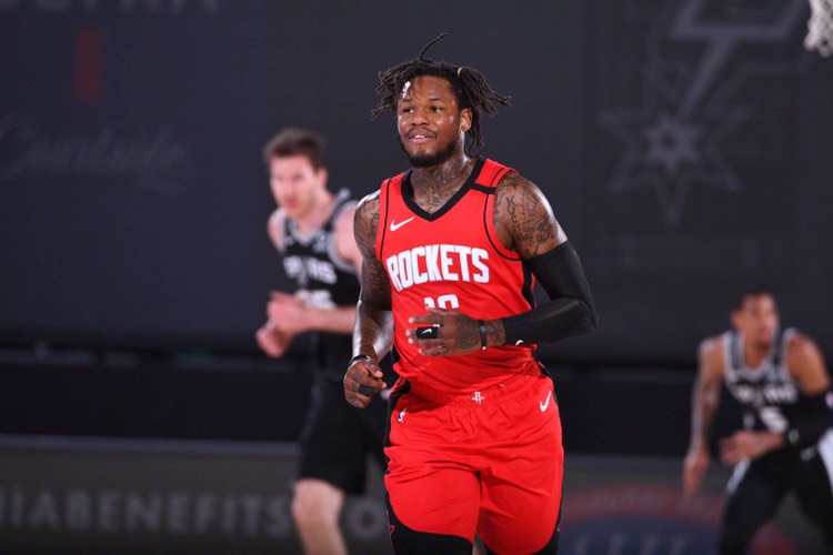 火箭队|德帅放烟雾弹？威少还不能打，哈登连扛4场，火箭放出两大奇兵