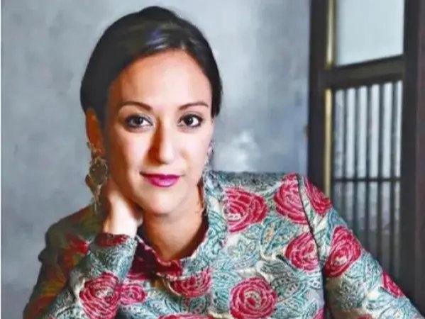 赌王|赌王原配孙女继承奶奶高颜值！3岁失去双亲，葬礼上赢得不动声色