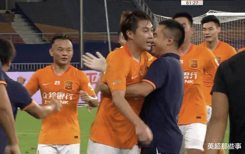 上海上港|中超最新积分榜：上港3球完胜4分领跑，泰达遭逆转积1分垫底