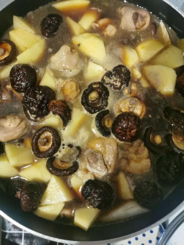 #香蕉#夏天容易出汗，可能是缺钾，它含钾是香蕉的8倍，开胃解馋还下饭