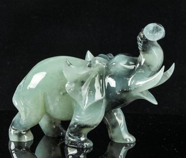 『翡翠』这10种玉石和翡翠极其相似，行家都经常看走眼，你会分辨吗？