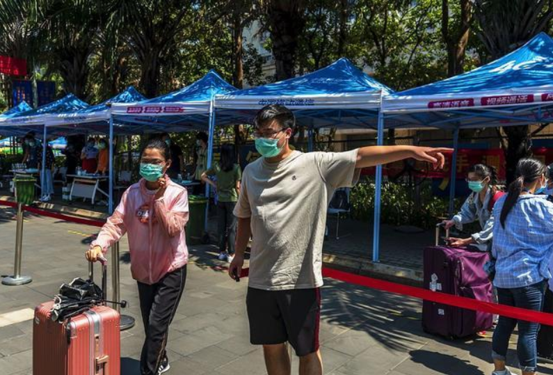 高校|多所高校放假通知,大一新生迎来“坏消息”,我感觉上了个假大学