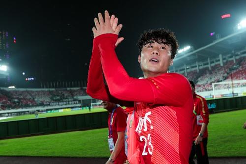 广州恒大|重磅官宣!31岁恒大王牌正式入国安,卡帅自曝“死穴”已决定变阵