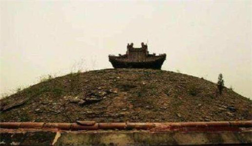 乾隆|北京修水库时发现五阿哥永琪墓，墓室挖开后，百年前的传言被证实