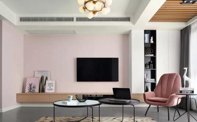 @电视背景墙不用搞得那么复杂，这样运用线条设计，简约又大气！