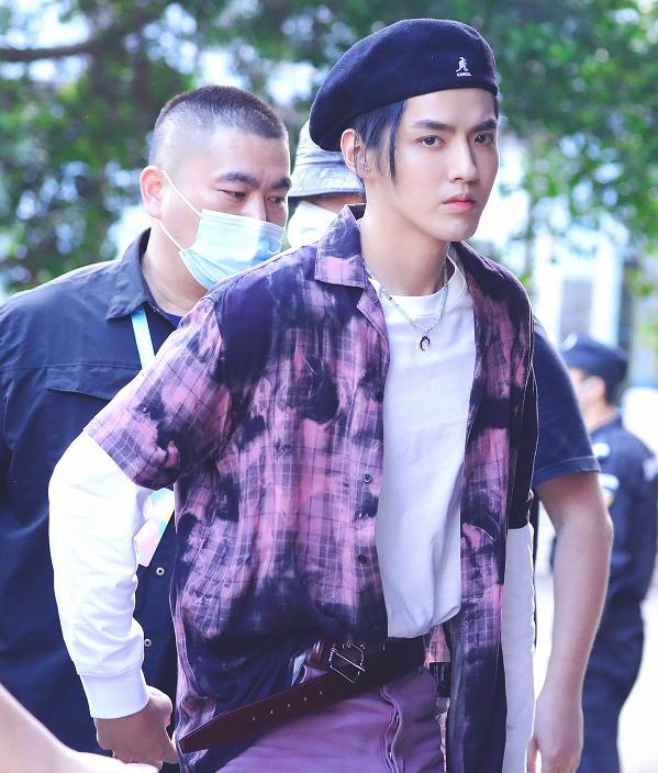 『吴亦凡』继《创造营》请来吴亦凡后，《青你》请来NPC合体，对打太精彩