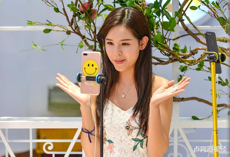 [创业]不想打工又没钱创业，这个行业适合你，做得好月入2万不是问题