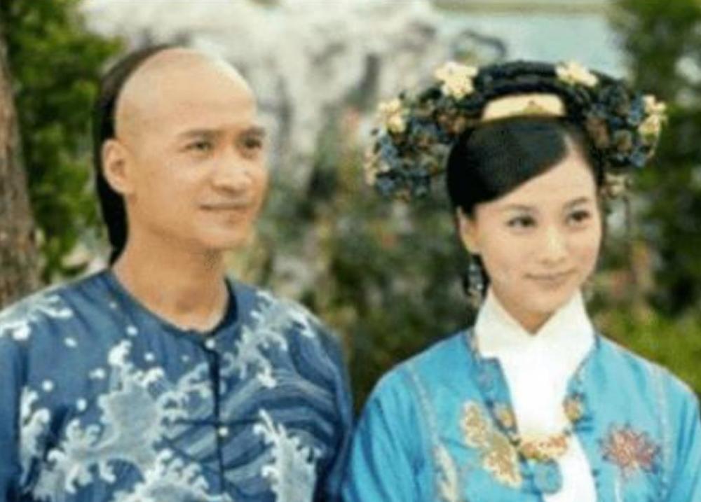 冯绍峰|冯绍峰同居两年的初恋，竟是《宫》里的她，难怪赵丽颖从不秀恩爱