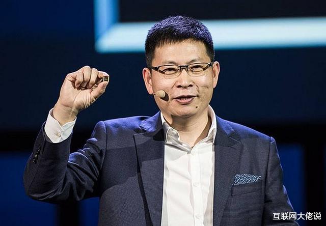 芯片|雷军:小米已放弃Mix Alpha手机量产,但澎湃芯片研发还在继续