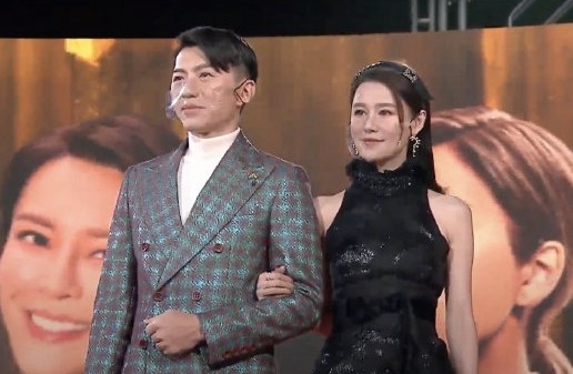 TVB頒獎禮藝人戴透明口罩，陳豪唯一戴醫用口罩，為妻兒做足防疫-圖7