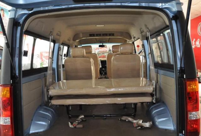 中暑|大二学生帮老师搬家后中暑死亡，校方称无责，涉事老师去年已离职