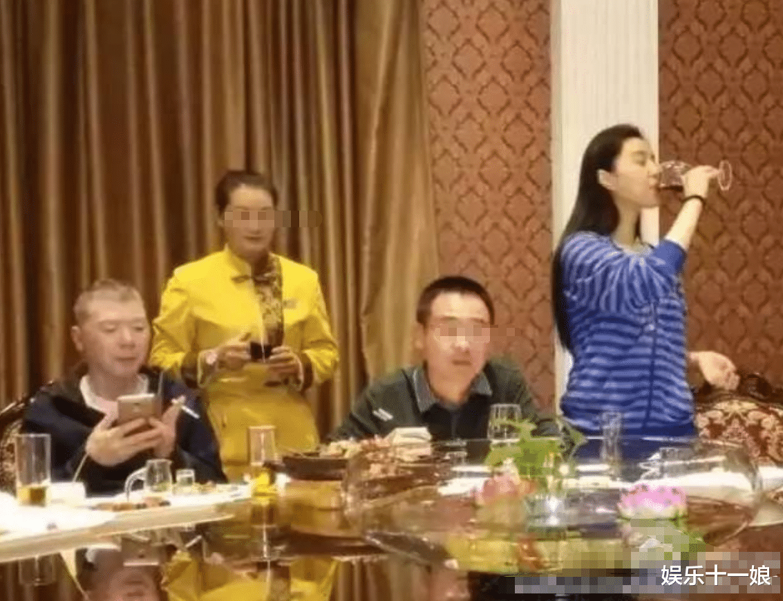 范冰冰|李晨已成过去式！范冰冰又攀上知名大导演？2人亲密照流出！