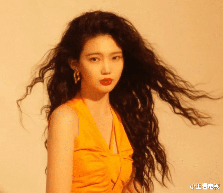 [沂蒙山]娱乐圈畸形文化？因为rap太差火了，还拍了大片出了单曲《淡黄的长裙》