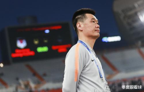 山东鲁能|鲁能为何要突然换掉主帅李霄鹏？知名记者爆出最真实原因，鲁能也很无奈