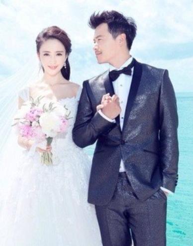 佟丽娅|陈思诚\牵手门\860天后，\被\离婚的佟丽娅，毫无征兆的\翻车\了