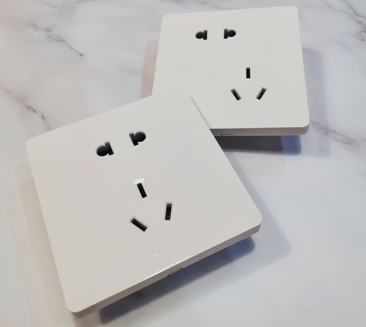 |开关插座从8块到100块都有，5分钟让您知道选购攻略，超实用