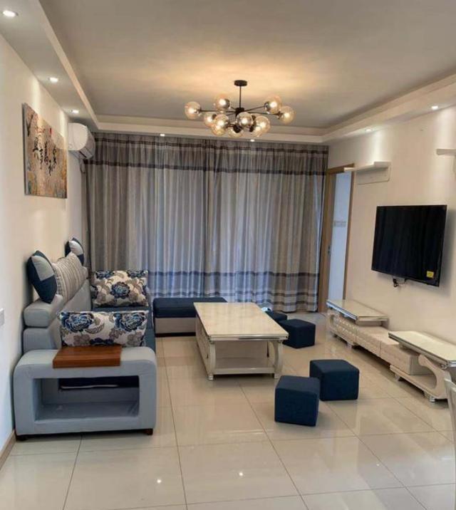 背景墙|89平米的三居终于搞定，一家五口住进来，虽然挤了点但其乐融融