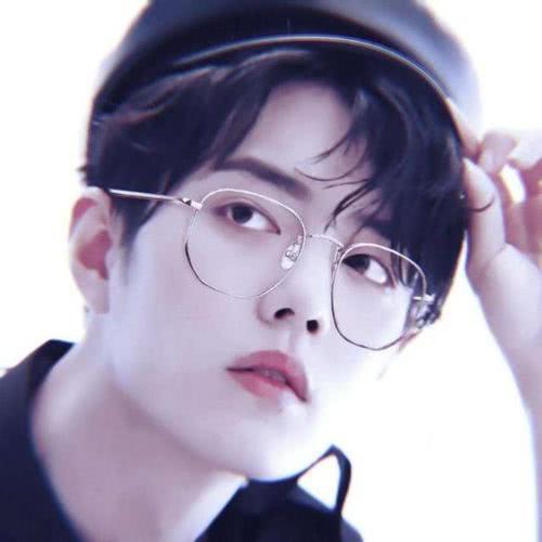 肖战@肖战将登《向往的生活》?网友曝何炅力保肖战,原来娱乐圈还有真情在