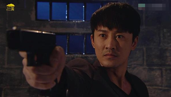 「黄宗泽」北上港星，近十年来只有一人能红，林峯黄宗泽都比不上他