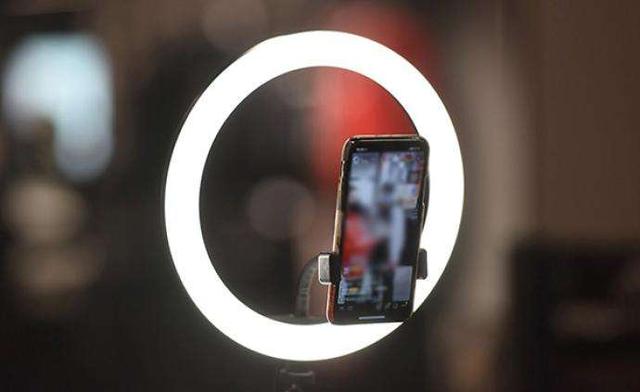 阿里巴巴|直播带货风向变了，“新零售”将取代电商？马云重金砸下700亿